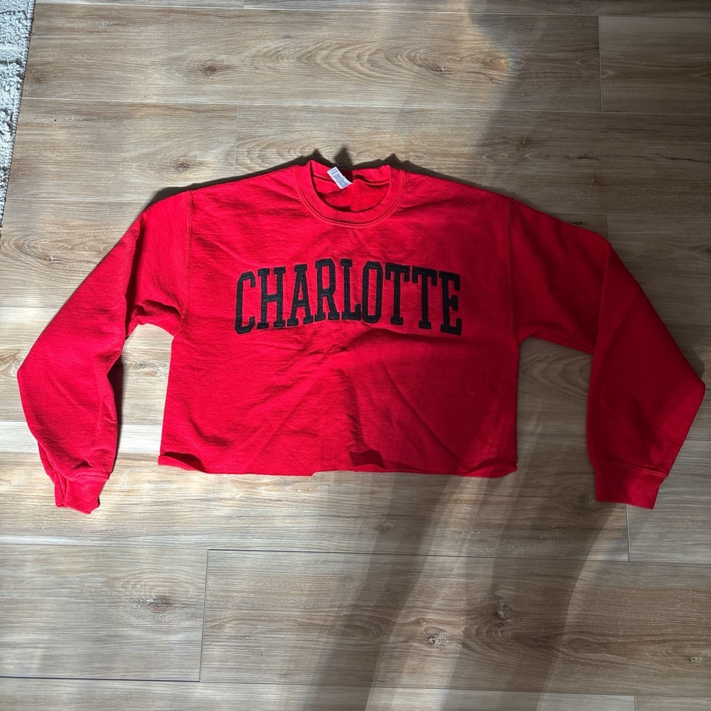 Gildan Red Heavy Blend Sweatshirt